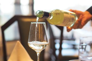 「気持ち多めで！」の注文をしてくる客へのスタッフの本音　「『はい』と言いつつマニュアル以上のことはしない」「善意につけこんでくるようでイヤ」…気持ちによるサービス要求の面倒くささ