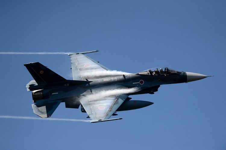 F-2戦闘機の火器管制レーダーは三菱電機が開発している(撮影/菊池雅之氏)