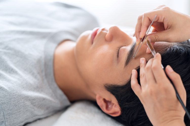 「美眉」に注目が集まっている（イメージ）