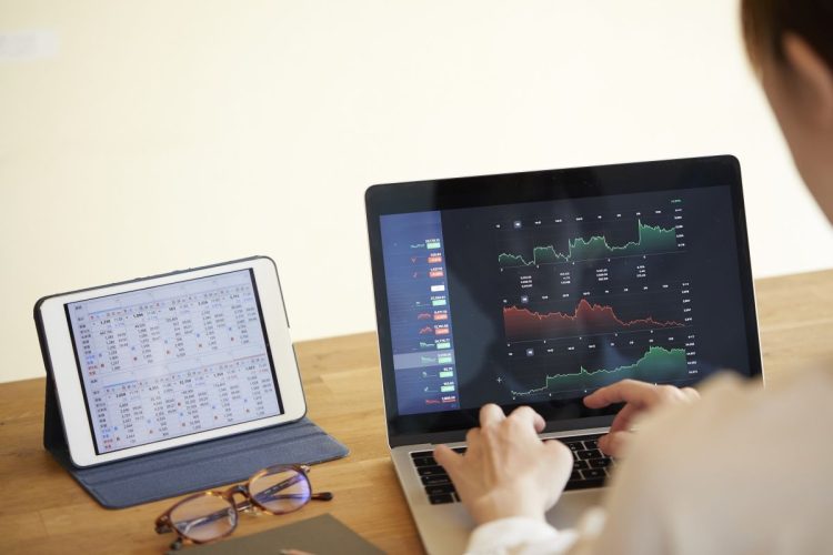 億り人の手堅いテクニックとは（写真・イメージマート）