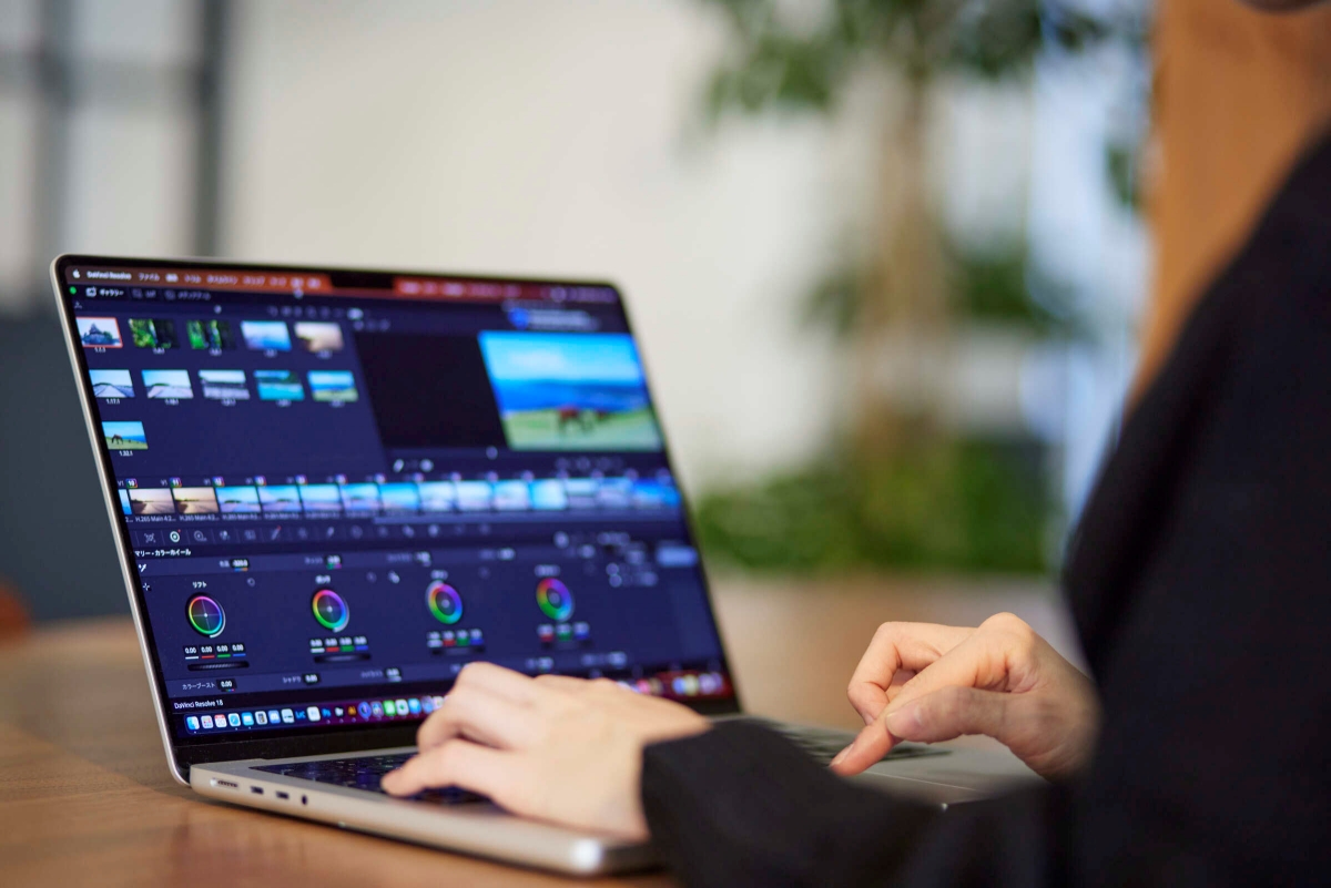 趣味の範囲で始めた動画配信に予想外の収益が…（写真：イメージマート）