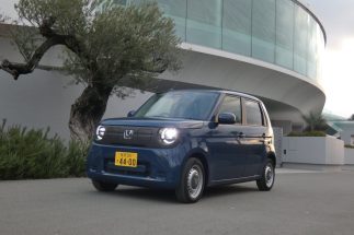 「一充電走行距離295km」のカタログ値は本物か？ホンダ「N-ONE e:」東京→伊東のロングドライブで検証　軽BEV特有の「航続距離の短さ」は解消されたのか　補助金利用で価格面でも手軽に