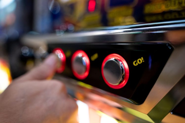 新たな定番機種の登場が待望される2026年のパチスロ（イメージ）