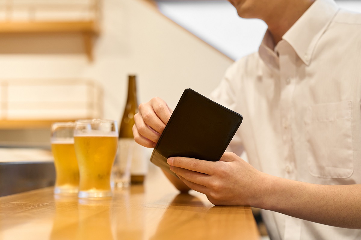 どうしてこうなった？宴会の参加費を「1人3000円」に設定したら幹事が「自腹で19万円」払う羽目に… 失敗談から学ぶ「ズボラな人間は幹事をやってはいけない」の教訓 | マネーポストWEB