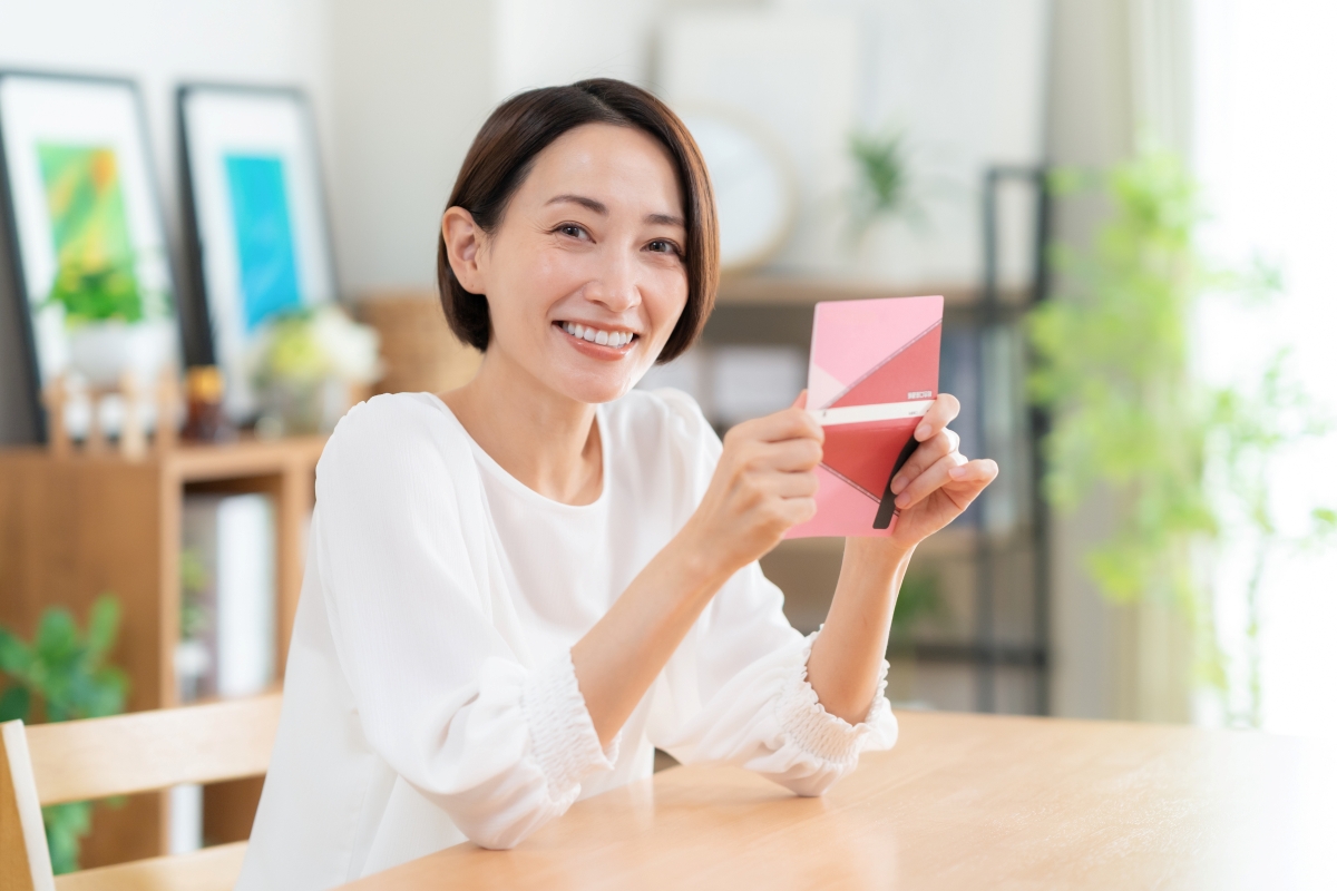 銀行口座をどう使い分けるか（写真：イメージマート）