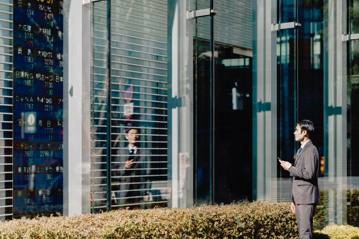 いまが旬のテーマにも割安株が潜んでいる（写真：イメージマート）