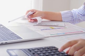 《覚えておきたい社会保険料控除を使った節税術》“家族でいちばん所得の多い人”が家族の社会保険料を支払うことで節税額を最大化、所得税と住民税の軽減が可能