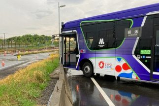 《元社員が内実告発》故障続発の「国産EVバス」、実態は中国メーカーが製造　「一部の工程を日本でやれば国産にできる」と強引に解釈、心臓部の重要な仕様変更も公にせず