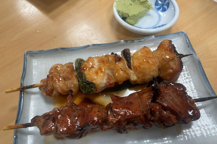 やきとりはわさびと食べてもうまい