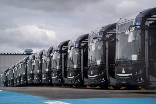 《独走レポート》本当は中国製「劣悪EVバス」、トラブル続出なのになぜ日本のナンバーを取得できたのか？関係者が“車両検査の実態”を告発　国交省は「当時の書類を精査する」