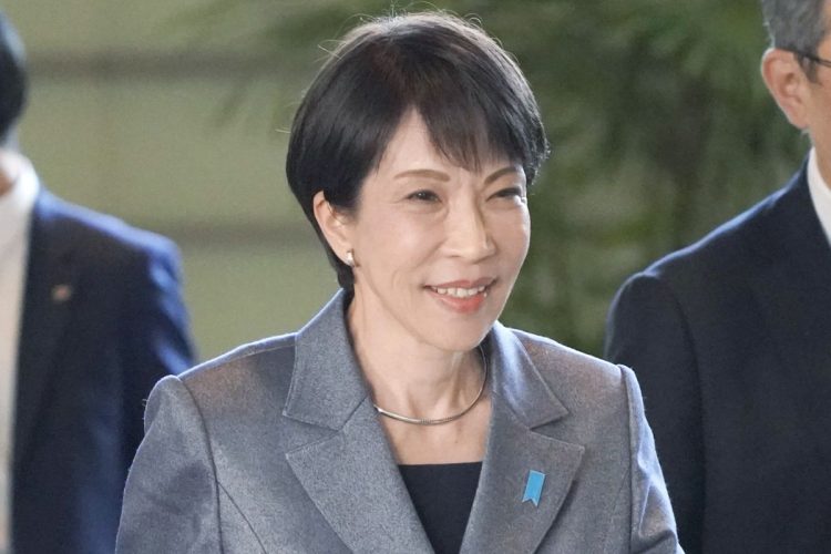 食料品の消費減税について「検討を加速する」と打ち出した高市首相（時事通信フォト）