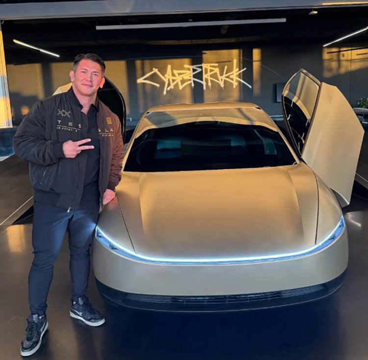 いまテスラ日本法人に何が起こっているのか（橋本理智・社長／インスタグラムより）