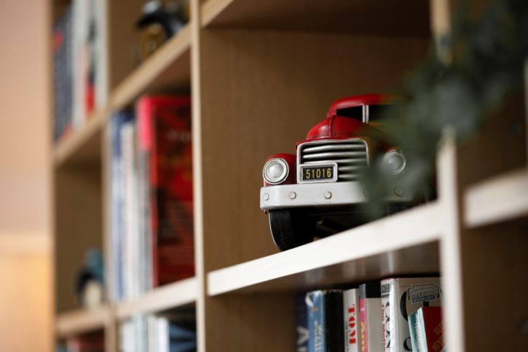 モノの整理は早めに取り掛かる（写真：イメージマート）