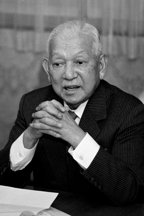 政財界に絶大な影響力を持った父・笹川良一氏(時事通信フォト)