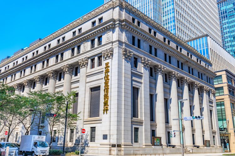 三井財閥の本拠地として建設された三井本館（日本橋）