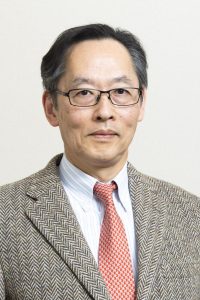 「日頃から“自分の脚”に関心を持ち、小さな変化を見逃さないこと重大な事態を防ぐ最良の道です」と語る中村正人教授