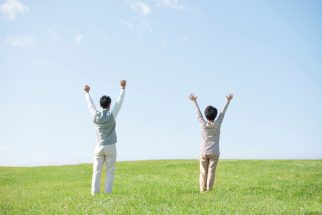 『定年後』著者・楠木新氏の提言　75歳以降の“プラチナ時代”を楽しむために確保すべき「5つの居場所」、コミュニケーションでは「驚く力」が重要