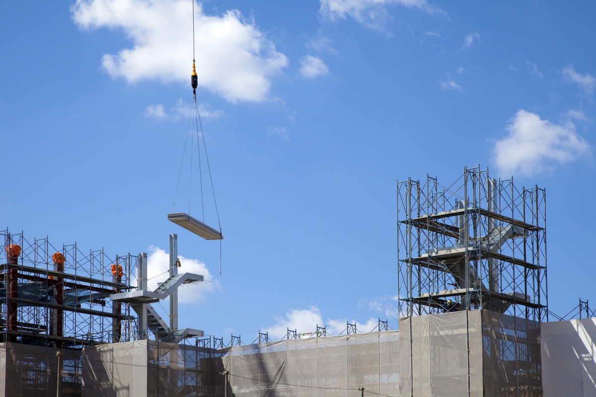 プラス面でもマイナス面でも大きなインパクトをもたらすのが再開発(写真:イメージマート)