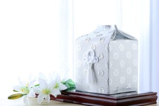 「え、骨壺がお墓に入らない！？」東京で火葬→大阪で納骨が思わぬトラブルにつながる理由　気をつけたい東西の文化の違いを1級葬祭ディレクターが解説