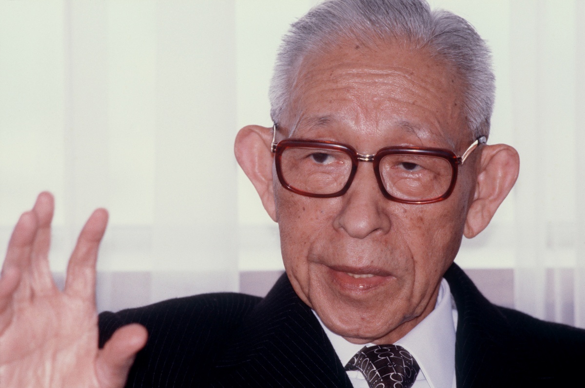 松下幸之助氏の著書には豊臣秀吉に触れているものも多い(時事通信フォト)
