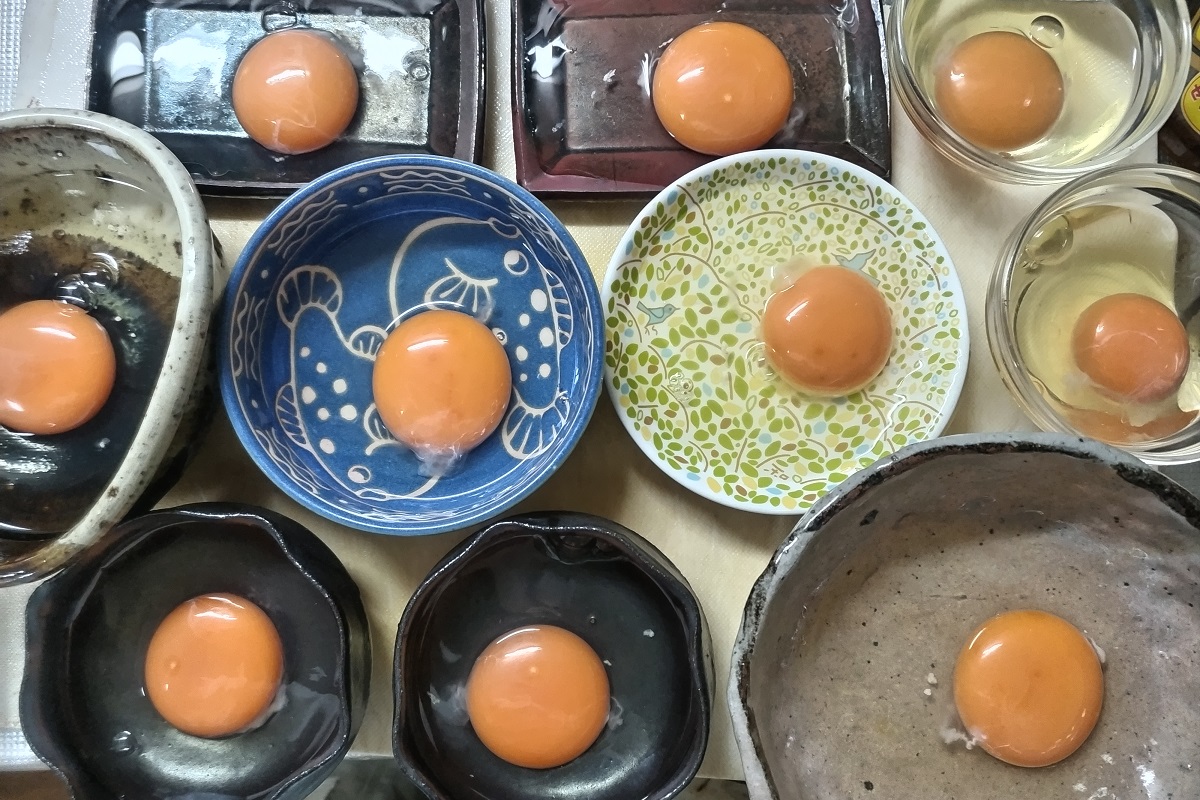 うっかり二黄卵探しに躍起になってしまい卵を割りすぎてしまったが、おいしくいただきました