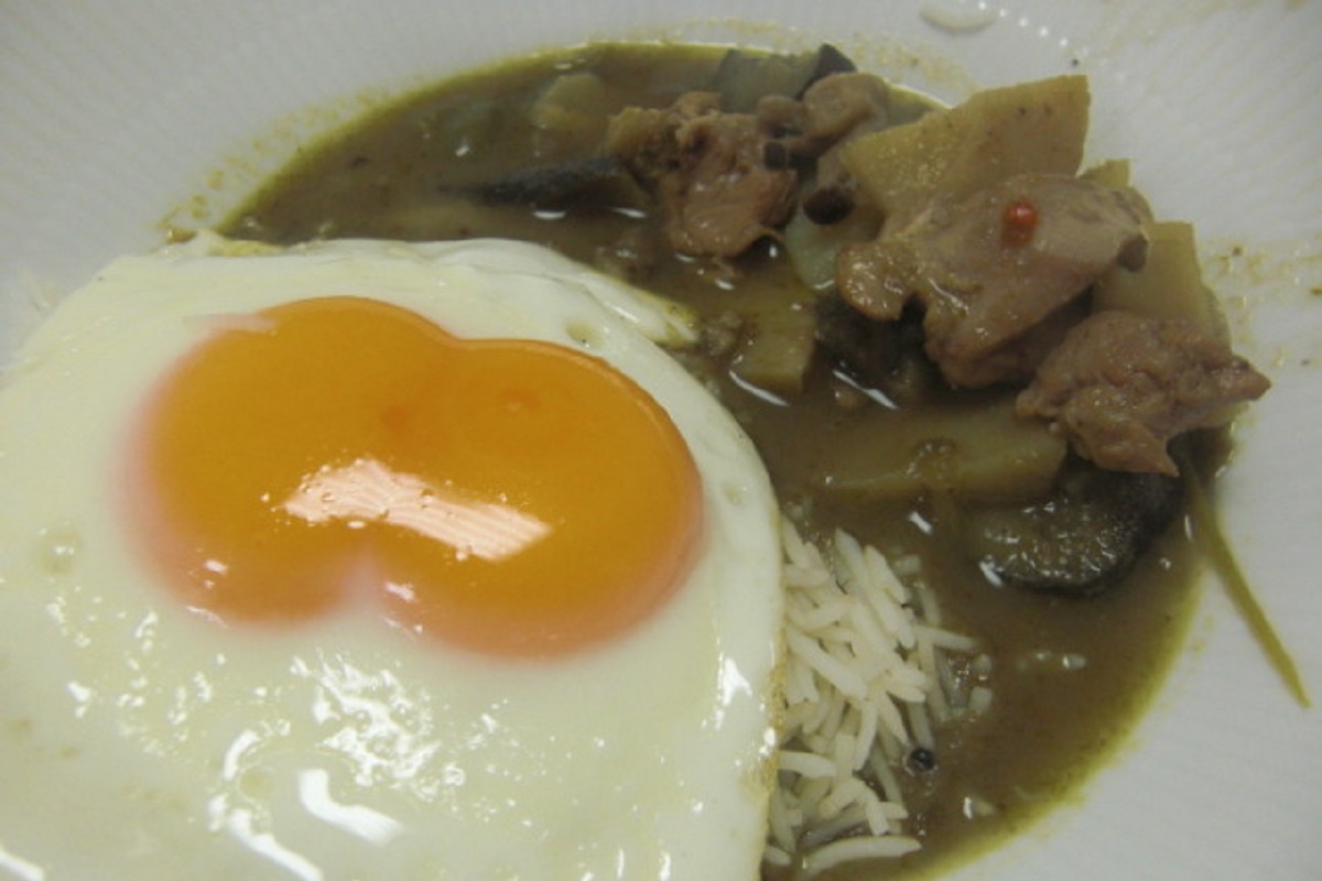 黄身が2つあって豪華な気分を味わえる