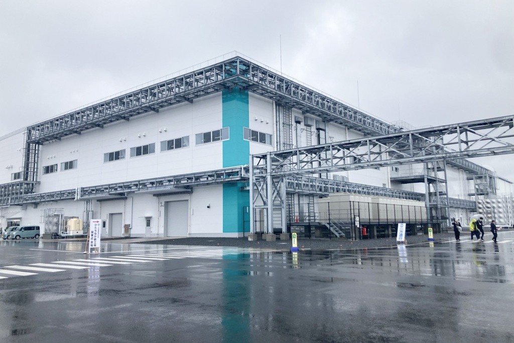 JX金属が開業した「ひたちなか新工場」(写真:時事通信フォト)
