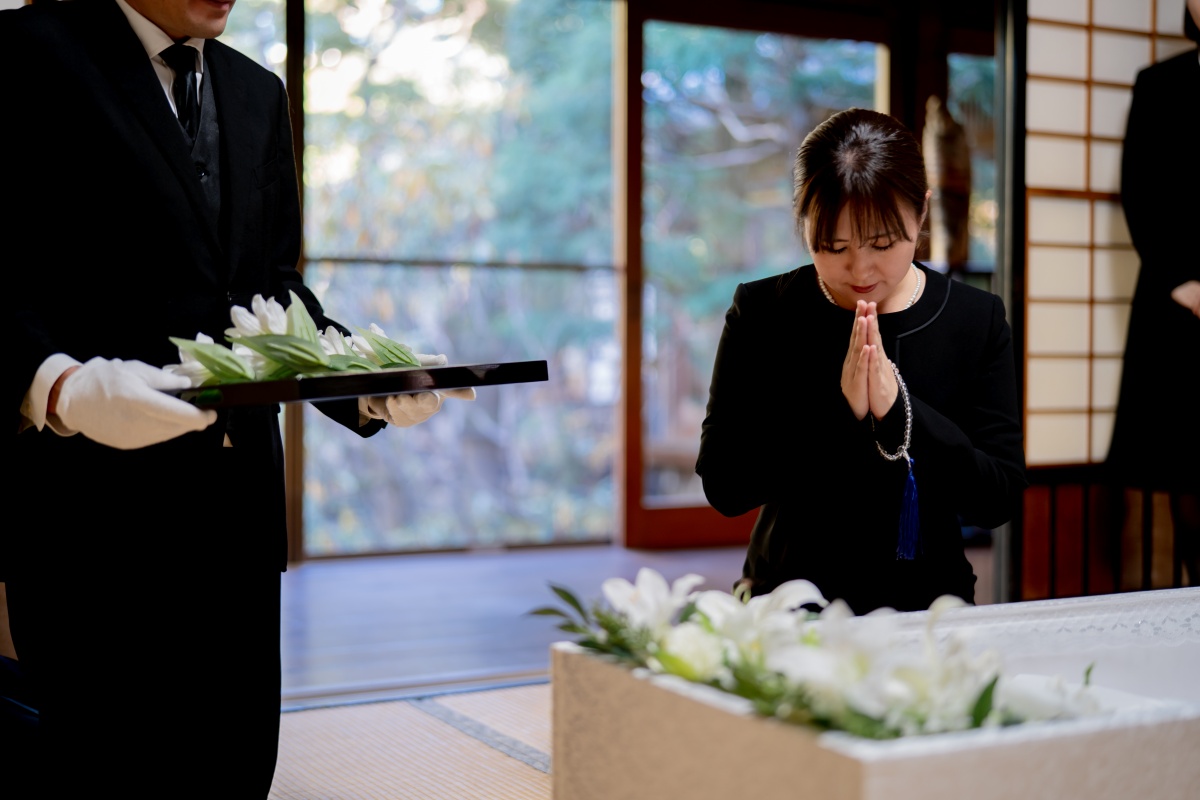 「一日葬」だからといって“半額”になるわけではない(イメージ)