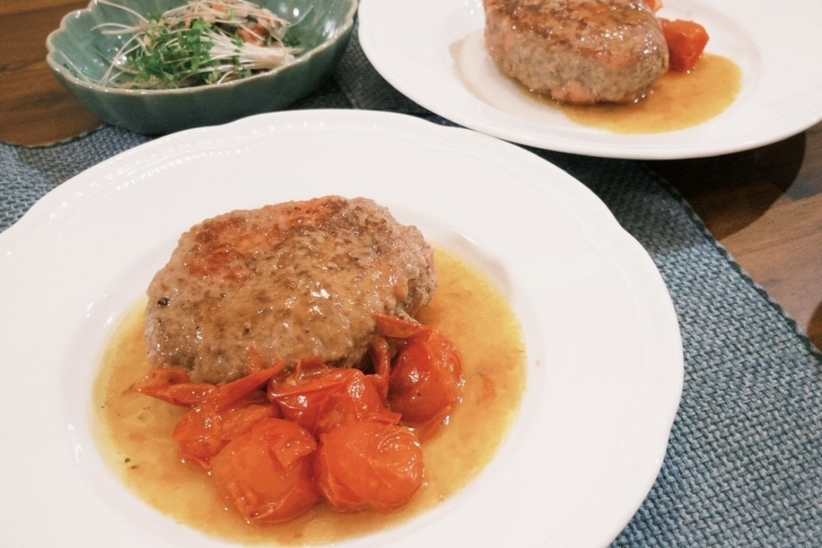Aさんが実際に作った「あかりレシピ」のハンバーグ