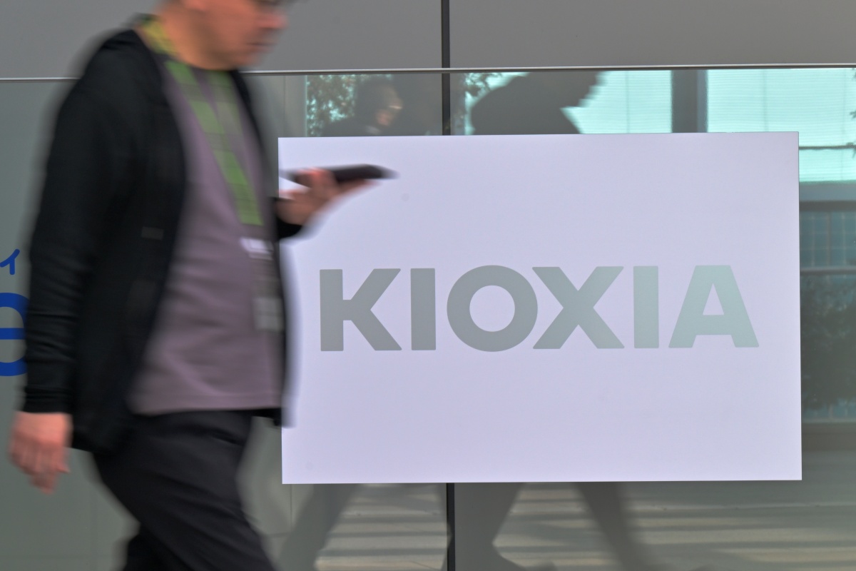 キオクシアHD株価急騰の背景とは（時事通信フォト）