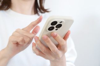 「この恐ろしい株はさっさと手放したい…」キオクシア株で500万円の利益を出した女性が“夢よもう一度”と再購入　含み損を抱えて“喜怒哀楽のジェットコースター”状態に