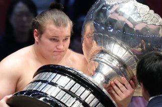 【土俵に埋まるカネが増えた！】名古屋場所優勝の安青錦が7月は「新報酬なら1120万円アップ」に！　年13億円黒字の相撲協会が発表した8年ぶりの還元策の中身と特徴は