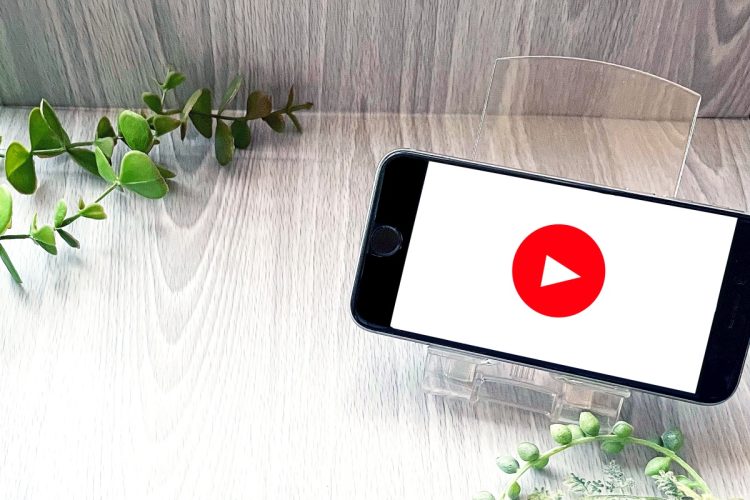 「YouTubeでの学び直し」には注意点も（イメージ）