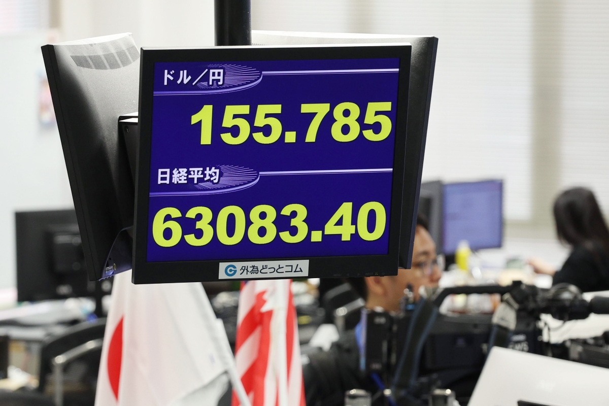 日米の協調介入を受けて8月3日には米ドル/円は155円台まで下落。その後は反発上昇に転じたが、今後の為替相場はどう動くのか(時事通信フォト)