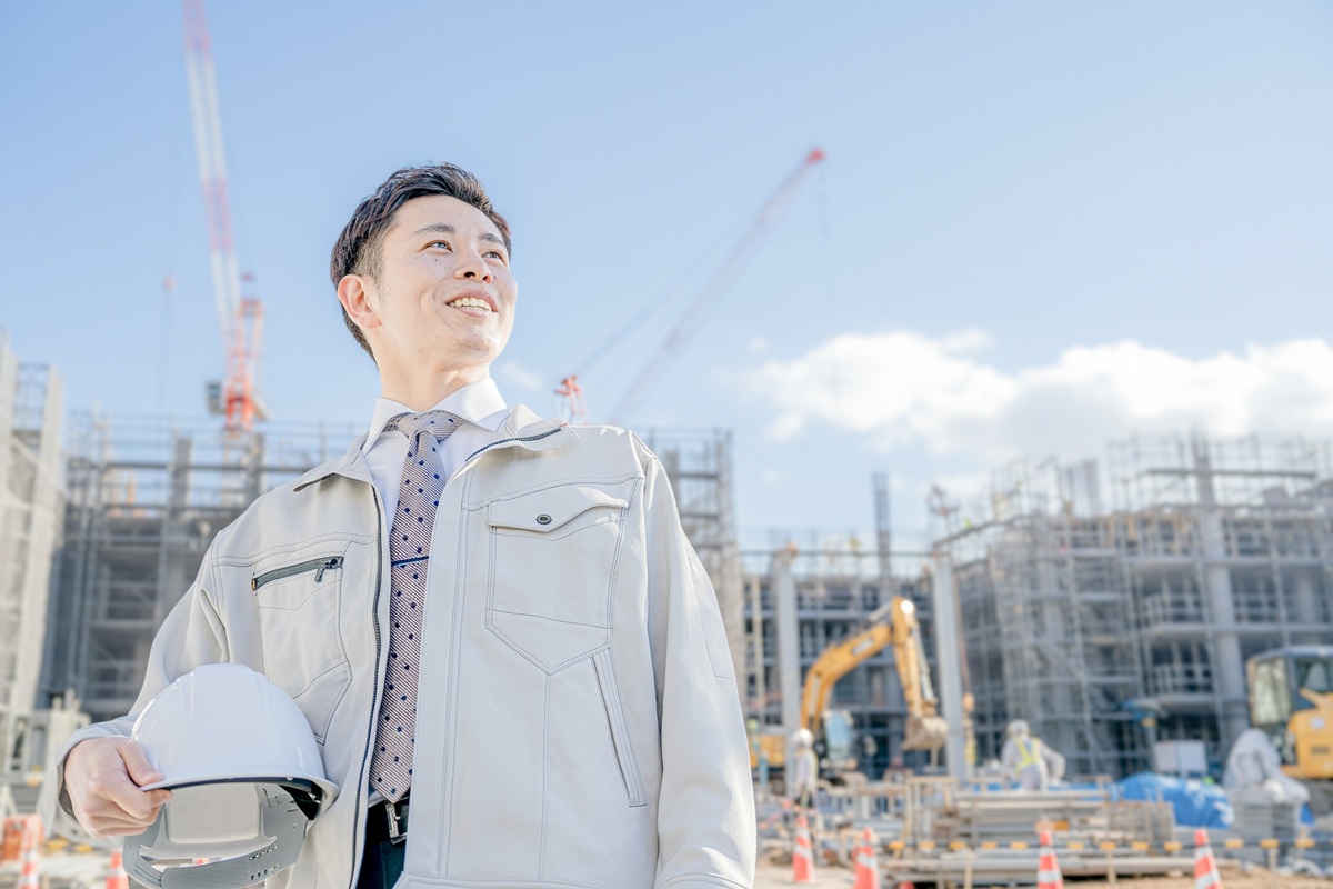 高校を出てすぐ現場で経験を積む人生の強みとは(イメージ)