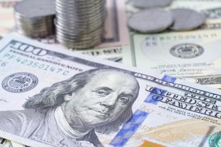外貨預金の残高が急増している背景とは（イメージ）