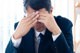 「なんで60歳から給料下がるの？」50代後半・会社生活晩期の男たちが語り明かした悲哀　「55歳で定年、悠々自適の年金生活が待っている波平さんが羨ましい！」