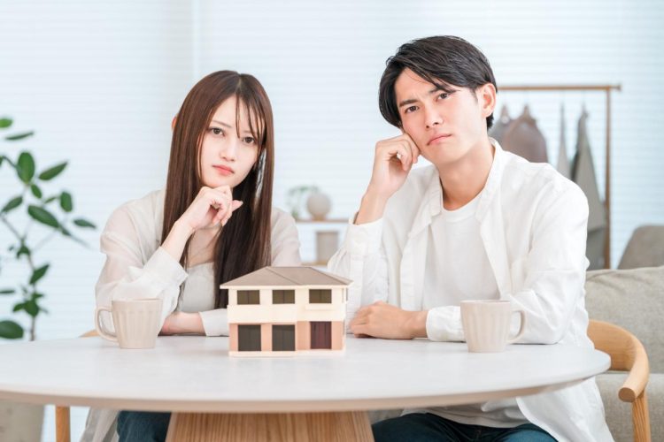 賃貸の家賃も上昇が続き、「借りる」か「買う」かの判断はより難しくなっている（写真：イメージマート）