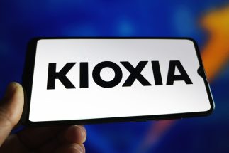 「キオクシアHD株は配当金をケチれば暴落する可能性」と資産10億円超の個人投資家が指摘　「AI・半導体関連銘柄なら“なんでも上がる時期”は過ぎた」の真意