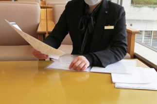 【葬儀社選び】「葬儀の事前相談」で何を聞けばいい？　葬儀のプロが教える「良い葬儀社」を見極めるための3つの質問　回答からわかる業者の良し悪し