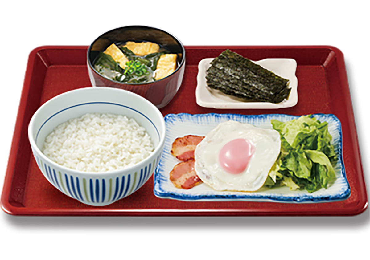 《編集部チョイス2》目玉焼きベーコン朝食(並盛)420円