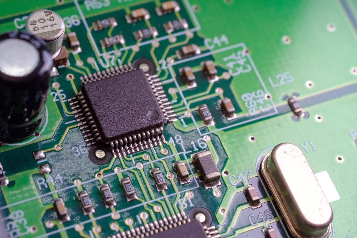 どの国の半導体企業に投資妙味があるのか(写真:イメージマート)