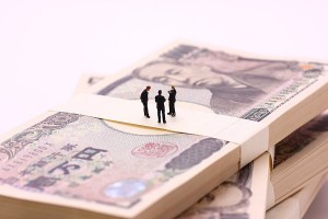 日本の投資信託の手数料が高いのはなぜ？
