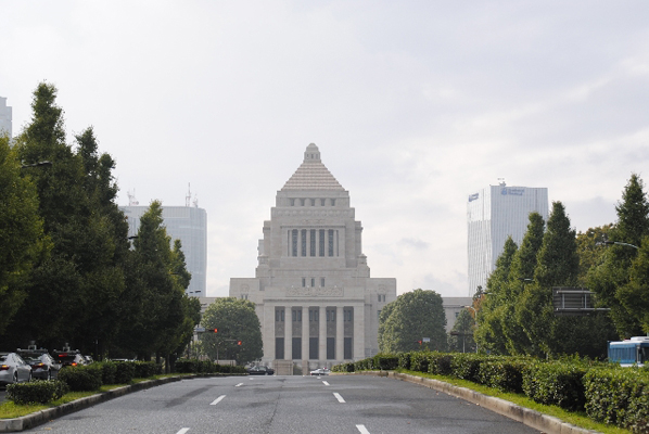 年金制度の抜本的な見直しが実施されようとしている