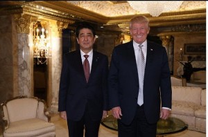 安倍首相がいち早く会談できた背景は （トランプ氏Facebookより）