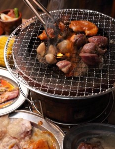 焼き鳥勝負の居酒屋は人気がある