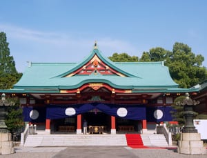 神社での厄払い ご祈祷にかかる費用と所要時間は マネーポストweb