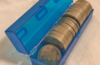 100円ショップの500円玉専用のコインケース