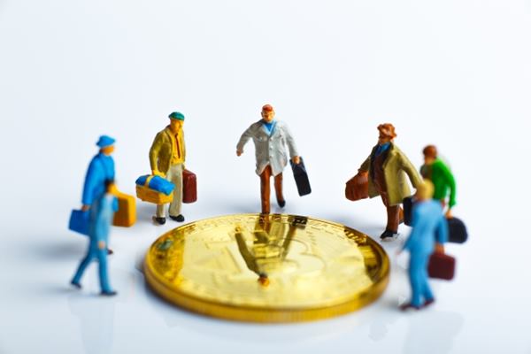 仮想通貨事業と既存の大手企業の提携