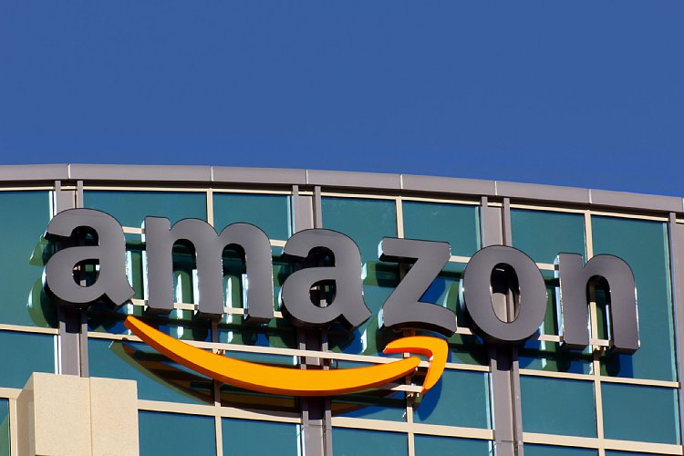 Amazon他、米国の巨大企業の規模と成長スピードは（写真：アフロ）